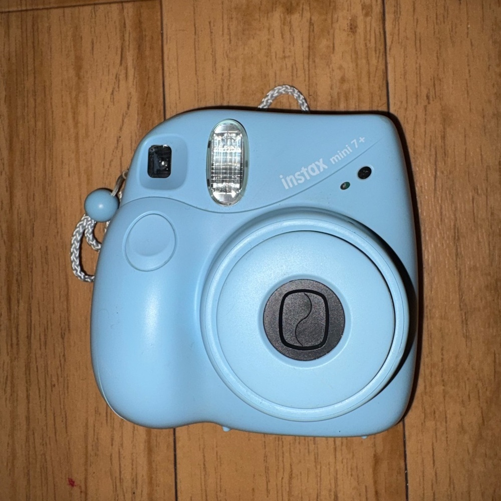 Fujifilm instax mini 7+ Instant Camera - Pastel Blue